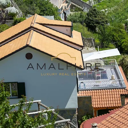 Casa La Piattaia Sea View Apartmán *